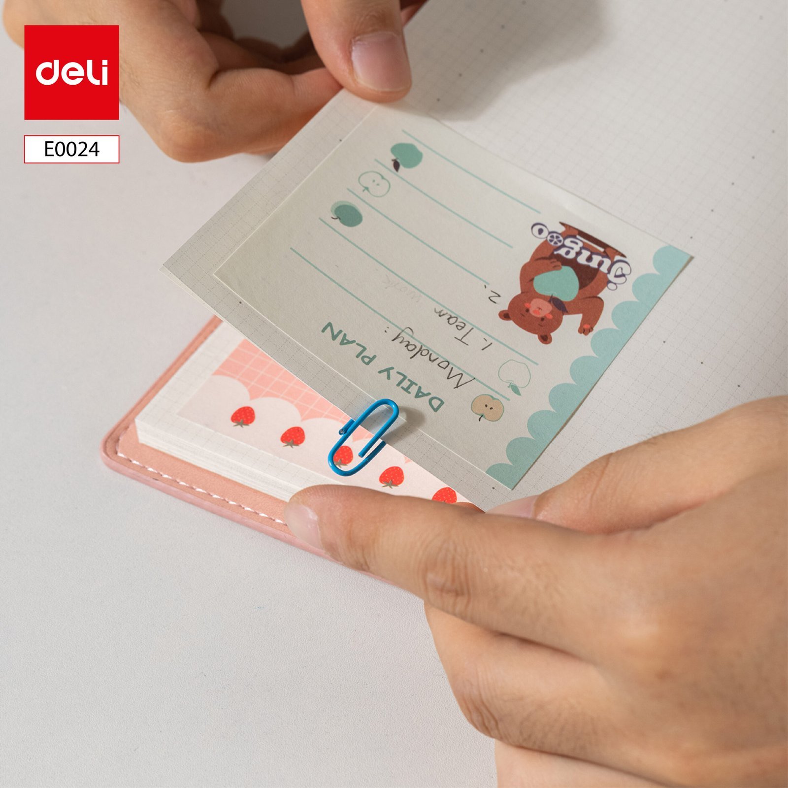 ديلي مشابك ورق - 293 مم - ألوان مختلفة . E0024