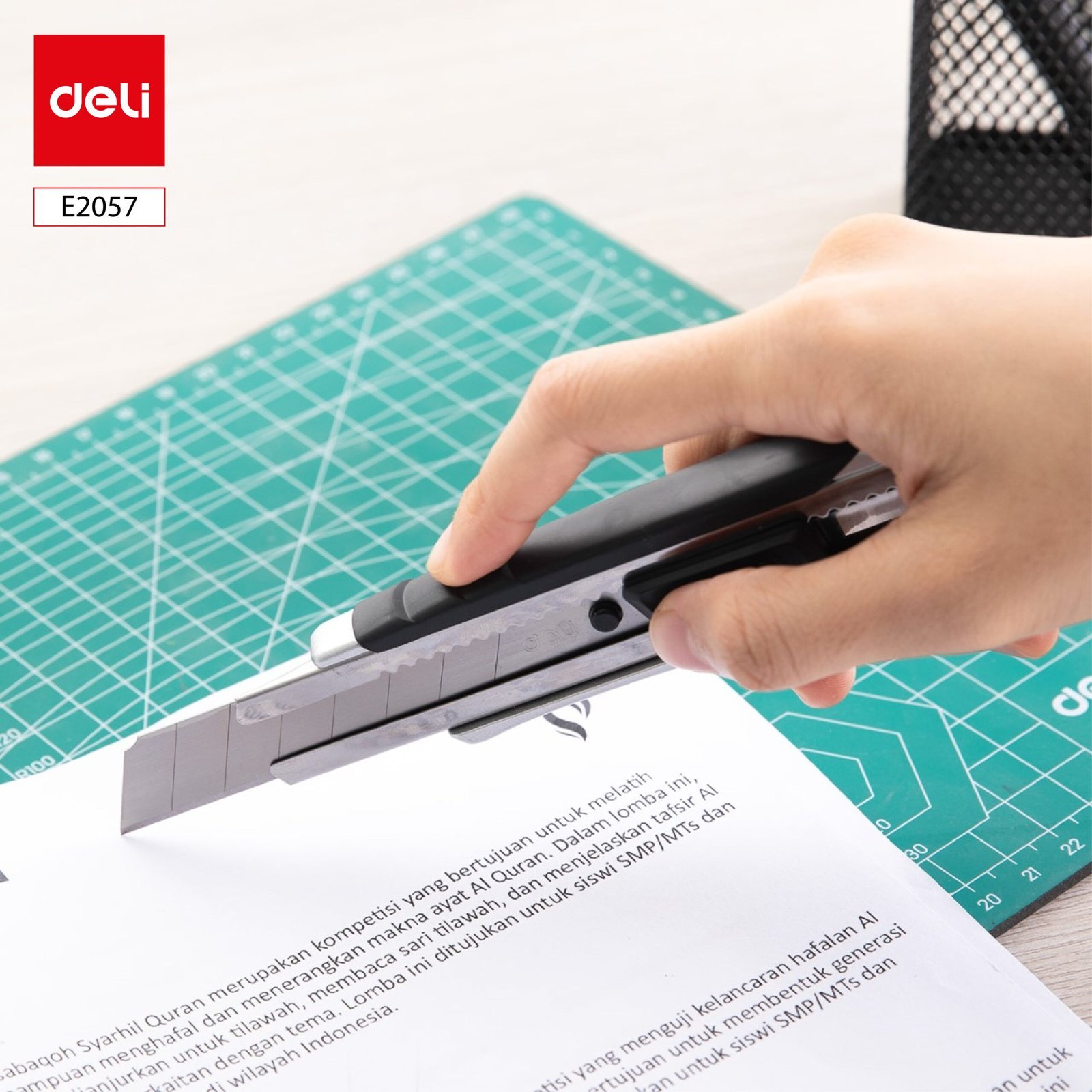 ديلي مشرط معدن عريض قفل تلقائي - نسلة 8 راس- فضي- E2057