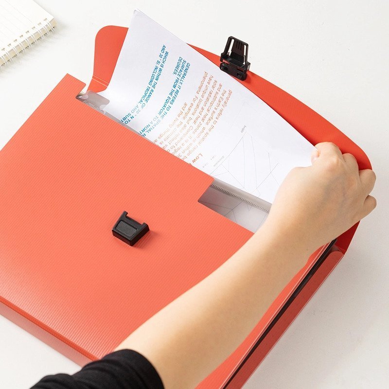 ديلي مصنف حقيبة 13 قسم - قياس 4A - مع مسكة - إغلاق بقفل - ( برتقالي - اخضر - بترولي - زيتي ) - E5557