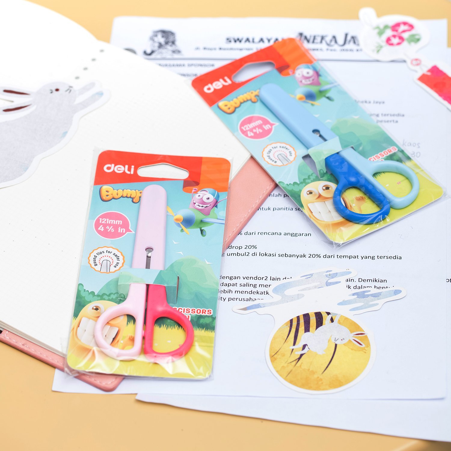 ديلي مقص معدن مدرسي غطاء حماية- 11.5 سم ملون- E6021