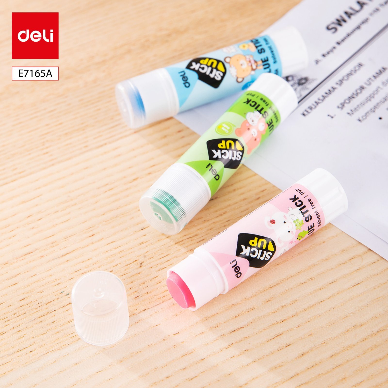 ديلي أصبع صمغ جاف - 8غ- رسومات أطفال - 3 ألوان مختلفة - E7165A