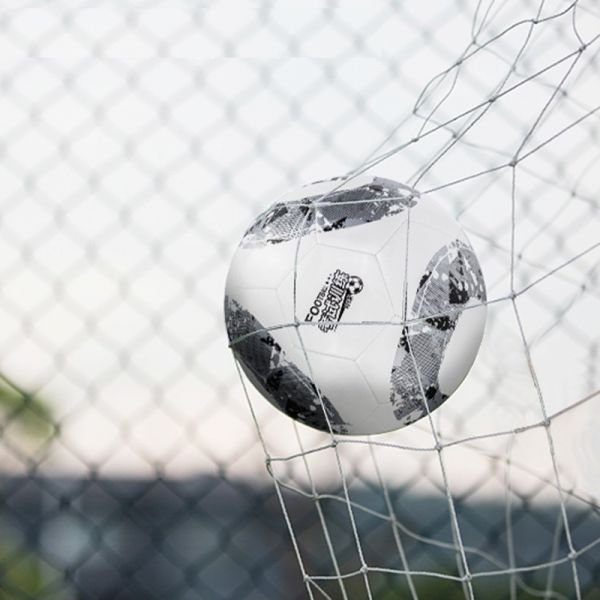 ديلي كرة قدم - نمرة 5 - ألوان مختلفة - F1234