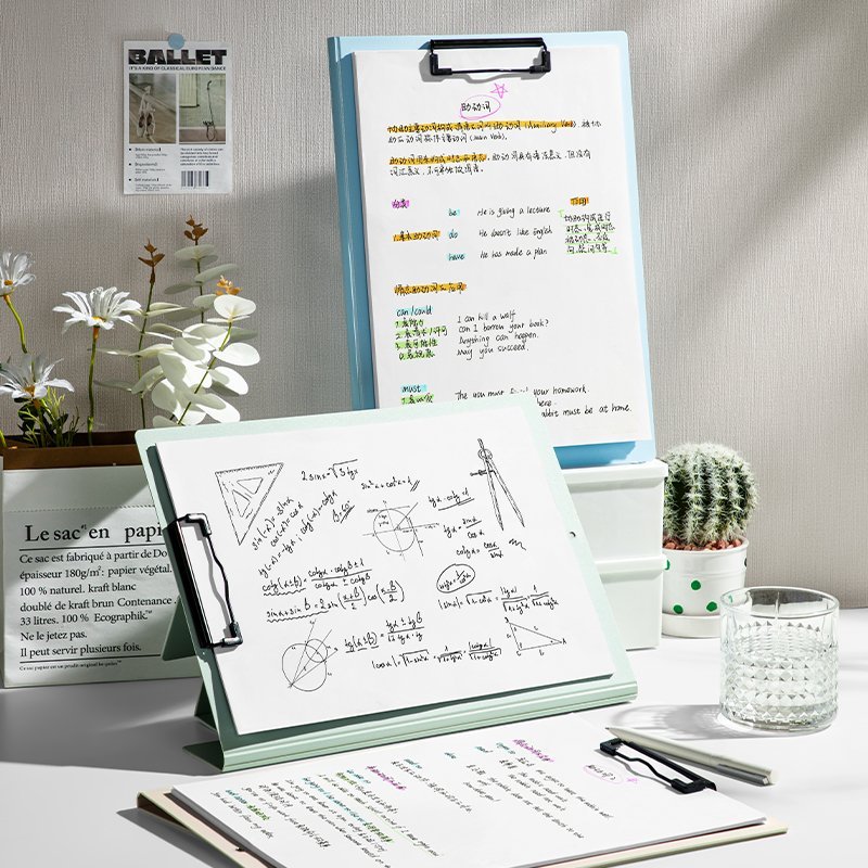 ديلي مسند ورق بلاستيك - علاقة معدن -قياس A4 - اخضر- PE 131